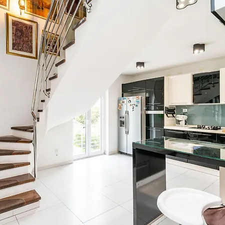 Villa Mikica - Above Sunset *