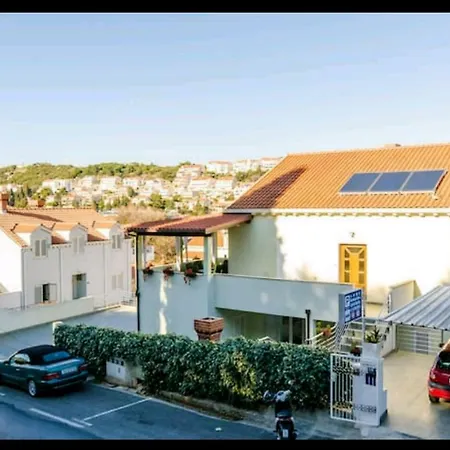 Mikica - Above Sunset *