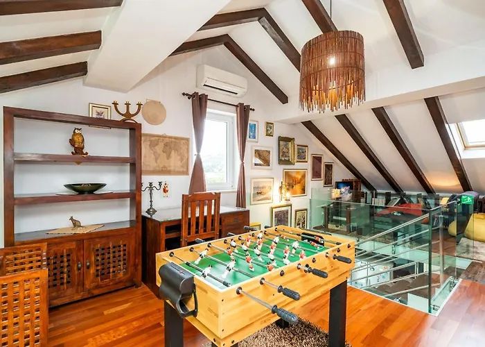 Mikica - Above Sunset Villa *