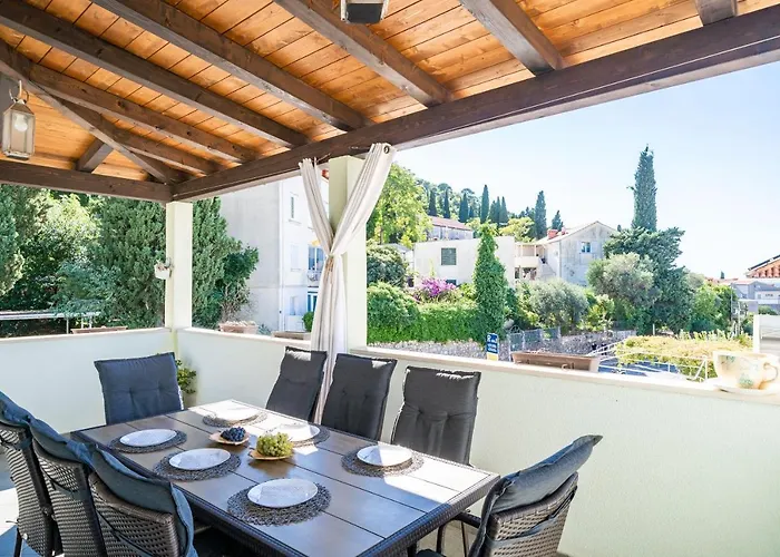 Mikica - Above Sunset Villa