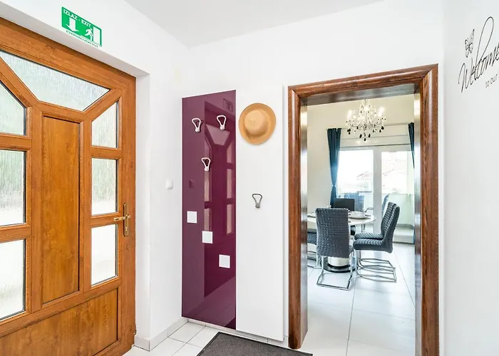 Mikica - Above Sunset Villa