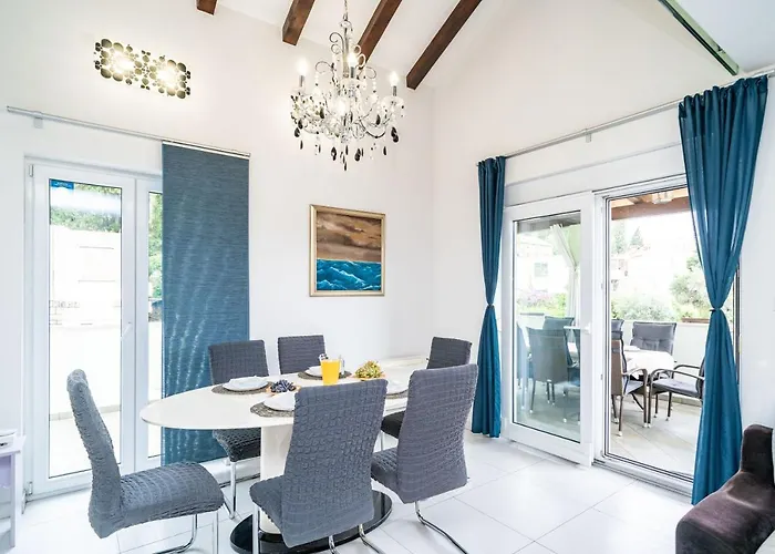 Mikica - Above Sunset Villa *