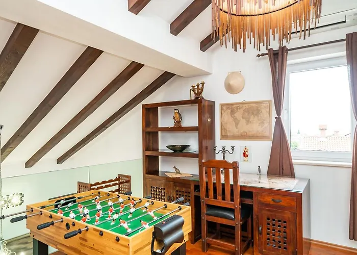 Mikica - Above Sunset فيلة دوبروفينك