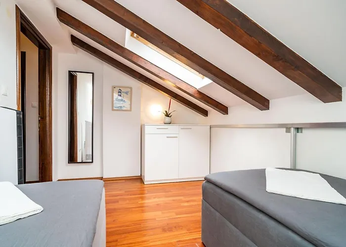 Mikica - Above Sunset *