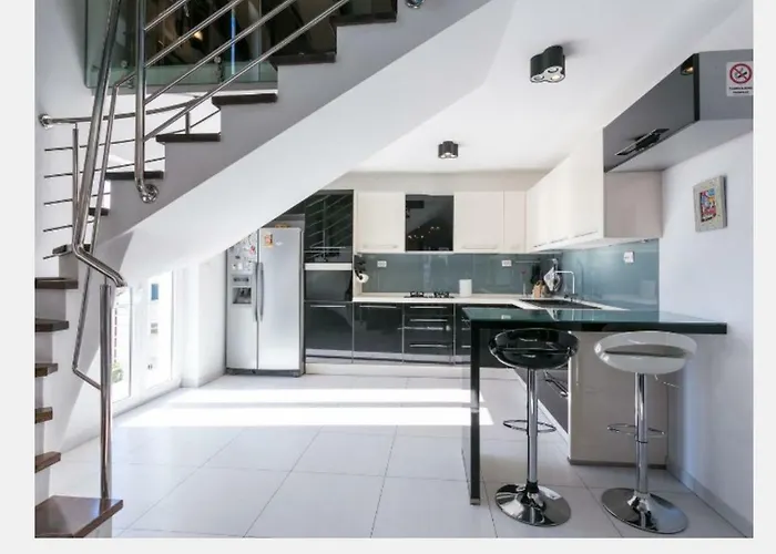 Mikica - Above Sunset Villa